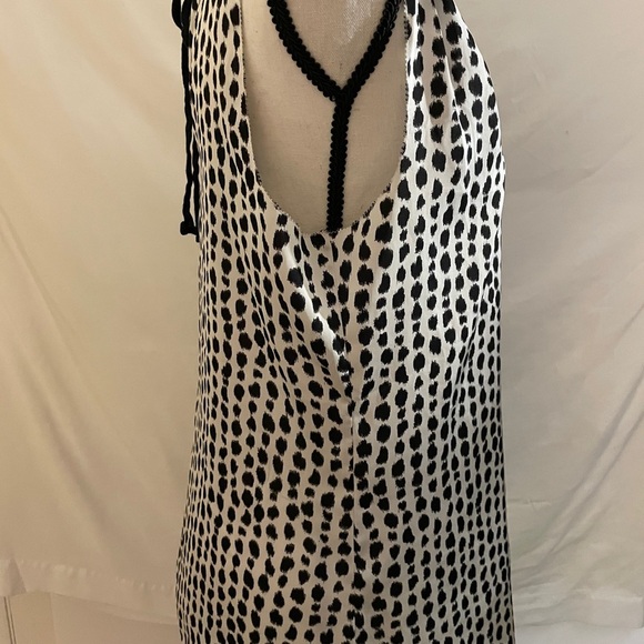 Ann Taylor animal print. Tie back neck top Size 12 black white - Picture 7 of 9